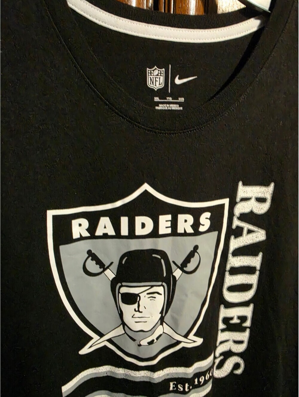 Nike NFL Las Vegas Raiders Men's T-Shirt, Size XXL, Black, Throwback Logo